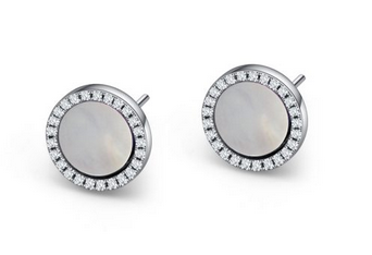 PEARL STUDS