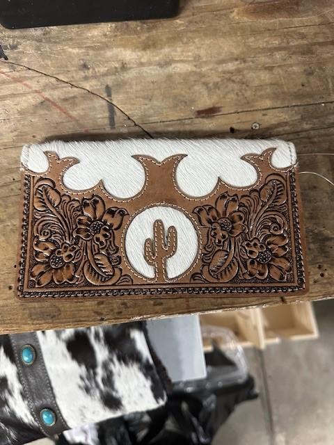 COWHIDE WALLET