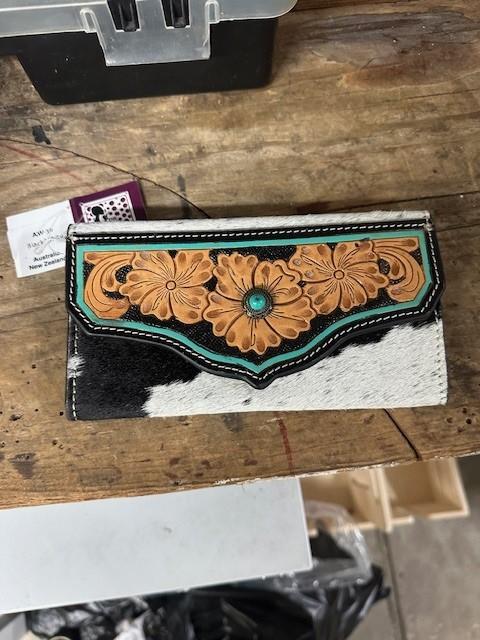 COWHIDE WALLET